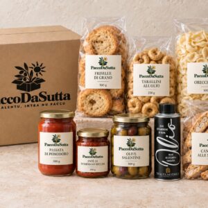 Paccu Nosciu: scatola kraft PaccoDaSutta, otto prodotti e olio Tenuta Matiricò in lattina da 250 ml